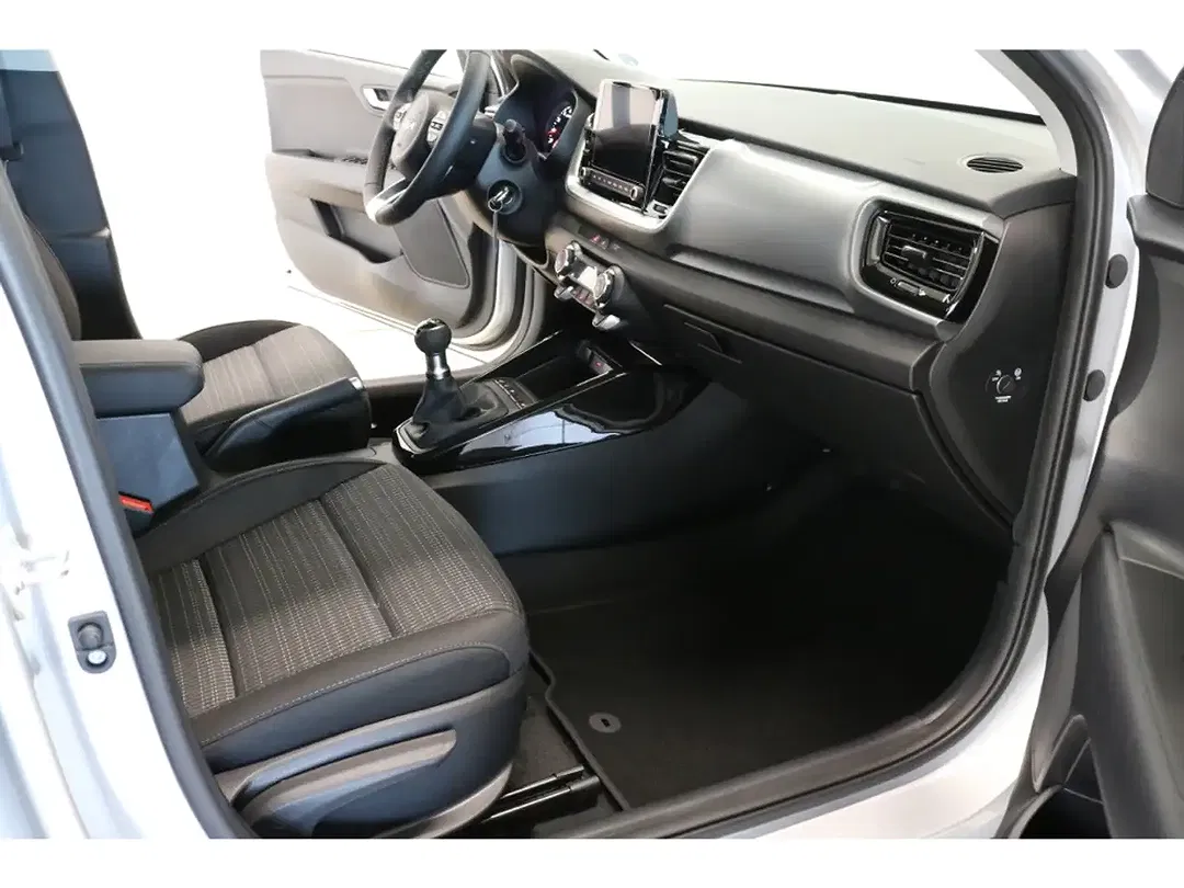 Kia Stonic - Thumbnail 18