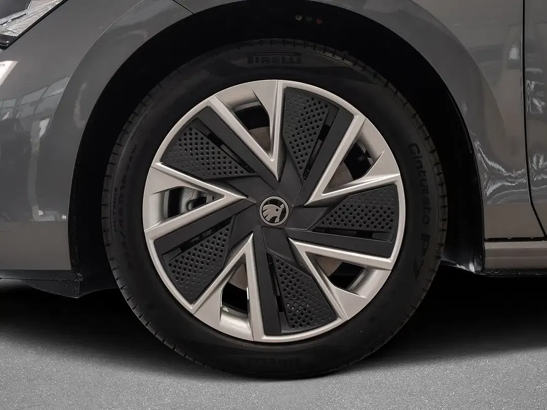 Skoda Superb - Thumbnail 8