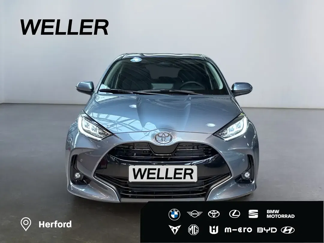 Toyota Yaris - Thumbnail 2