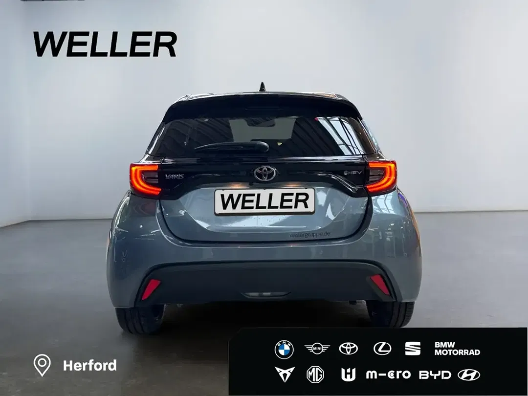 Toyota Yaris - Thumbnail 5