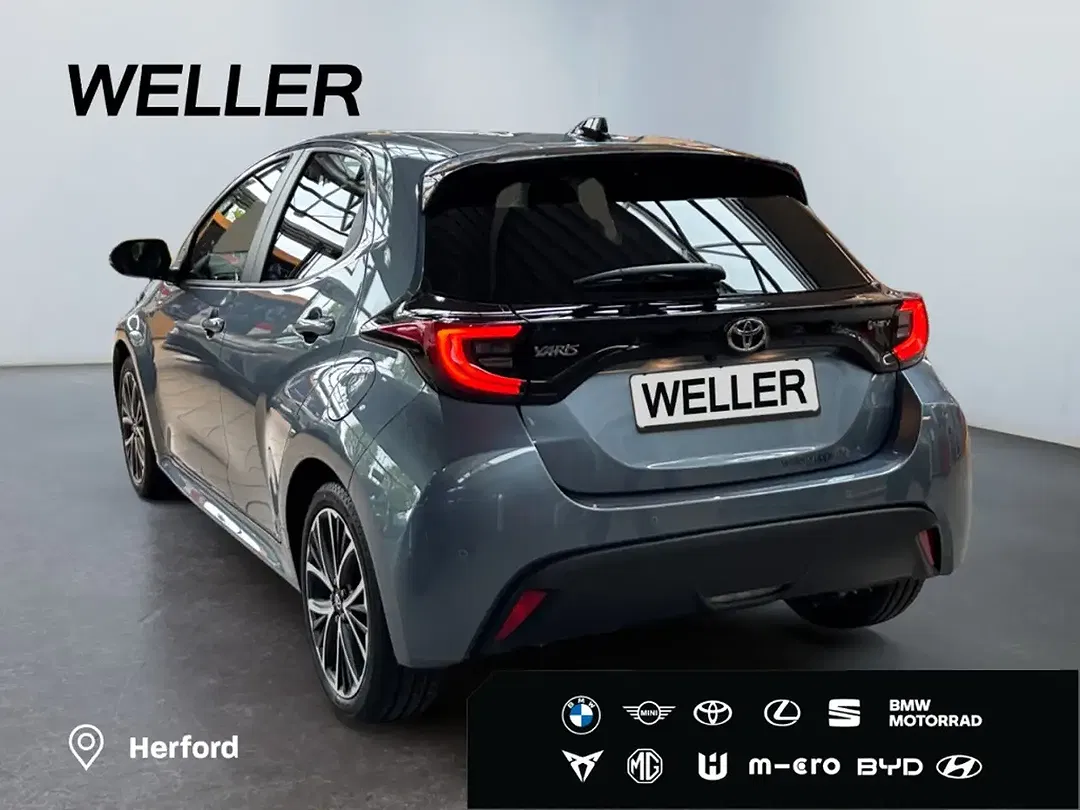 Toyota Yaris - Thumbnail 6