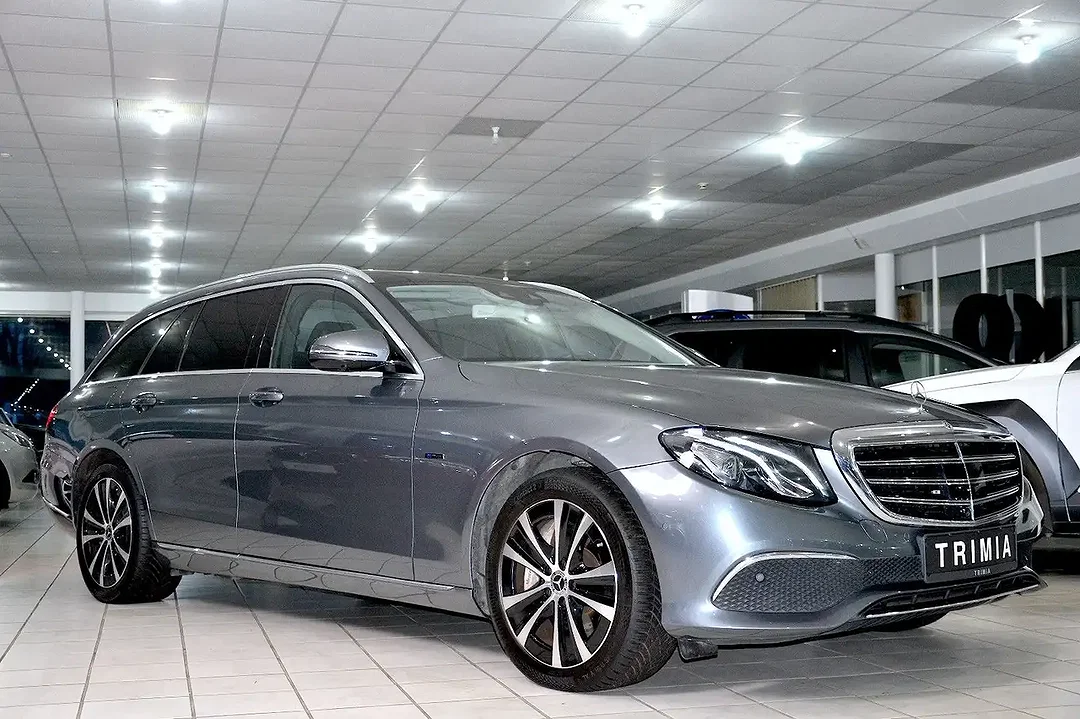 Mercedes-Benz E 300 - Afbeelding 1