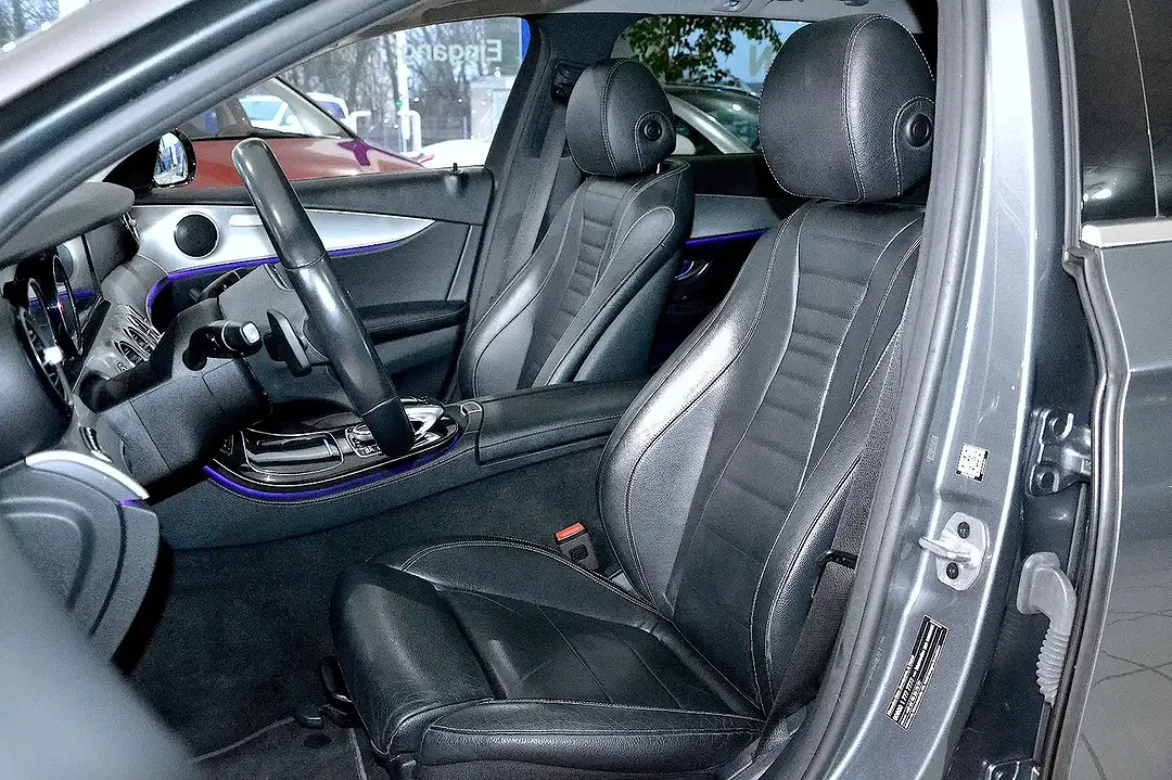 Mercedes-Benz E 300 - Thumbnail 7