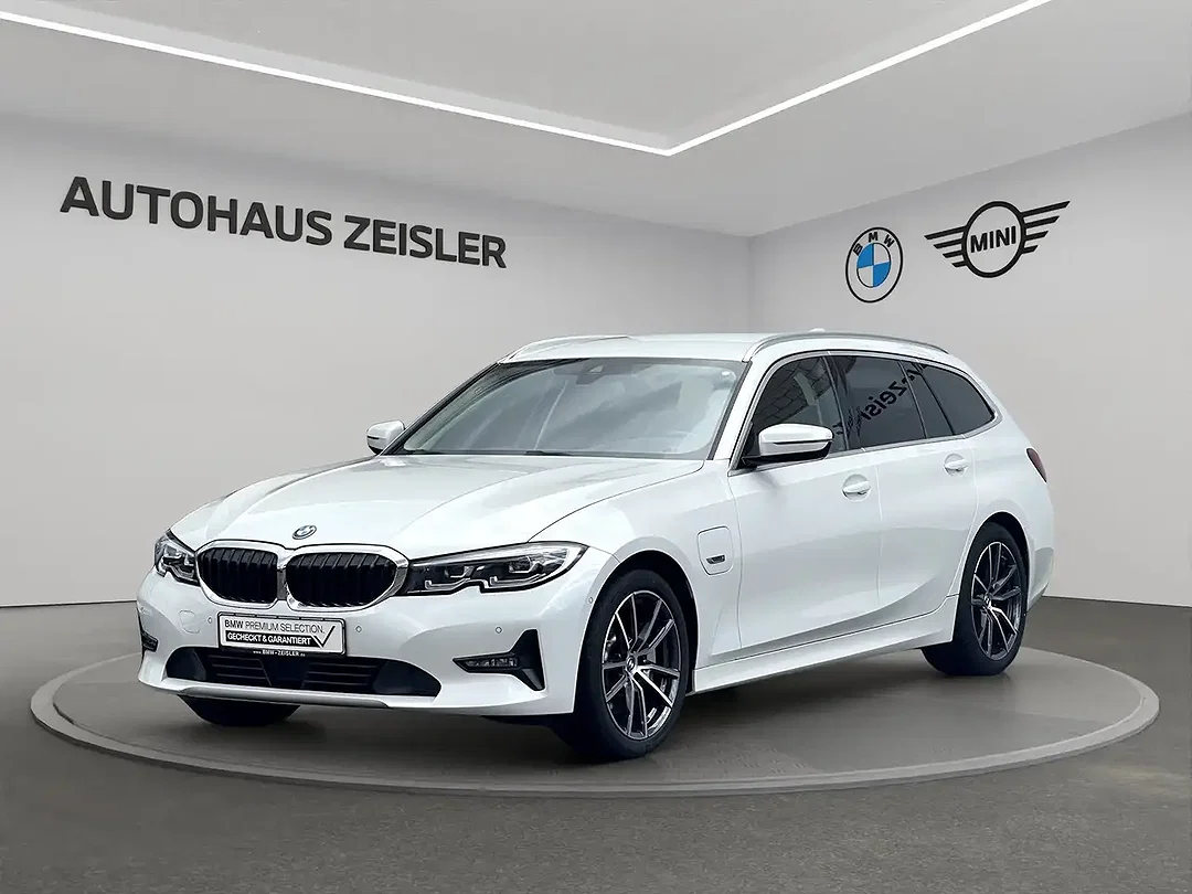 BMW 330 - Afbeelding 1