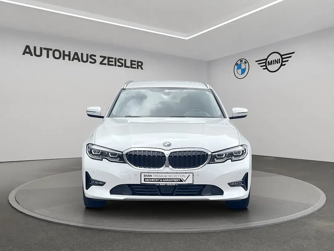 BMW 330 - Thumbnail 5