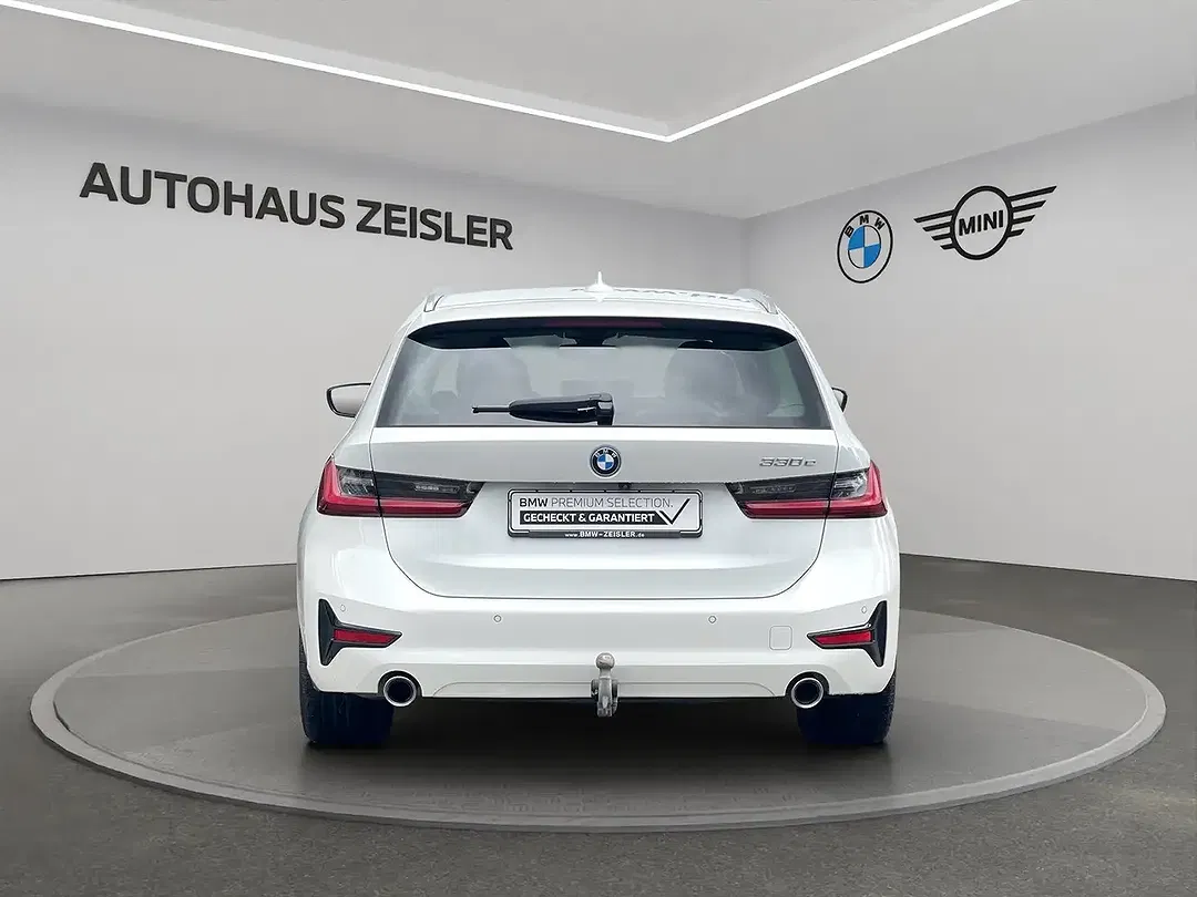 BMW 330 - Thumbnail 6