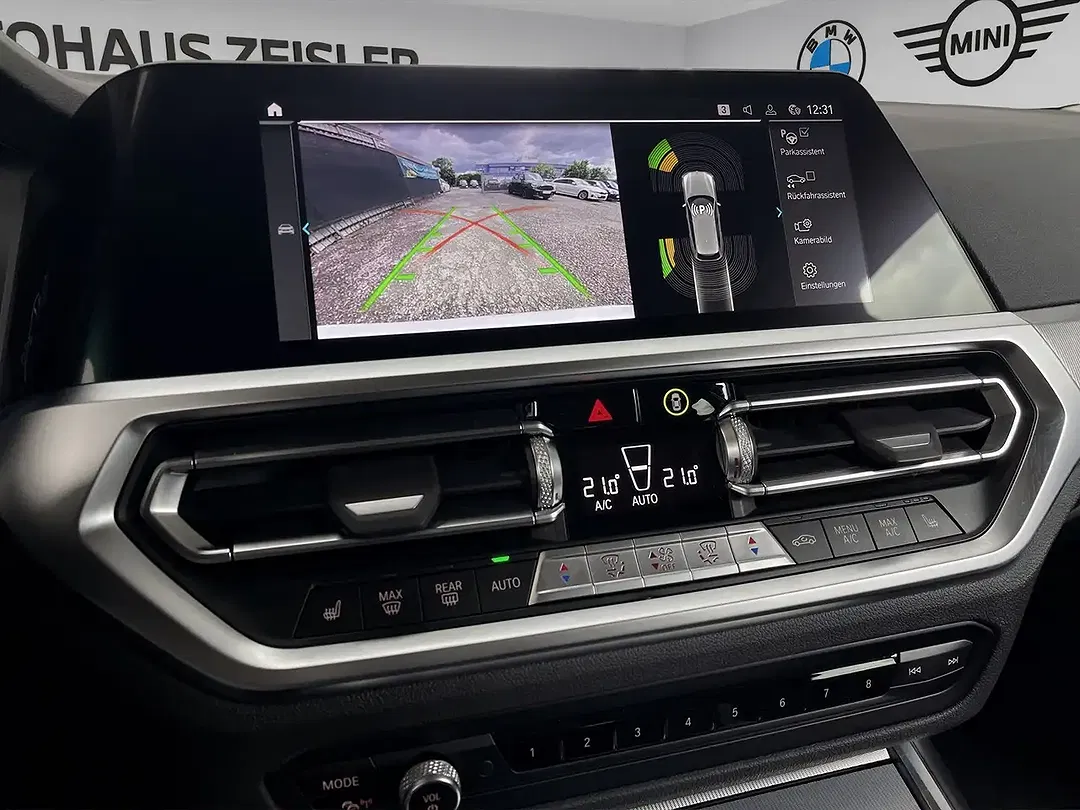 BMW 330 - Thumbnail 8