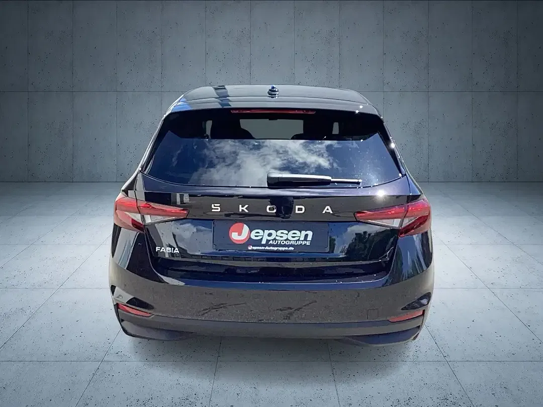 Skoda Fabia - Thumbnail 4