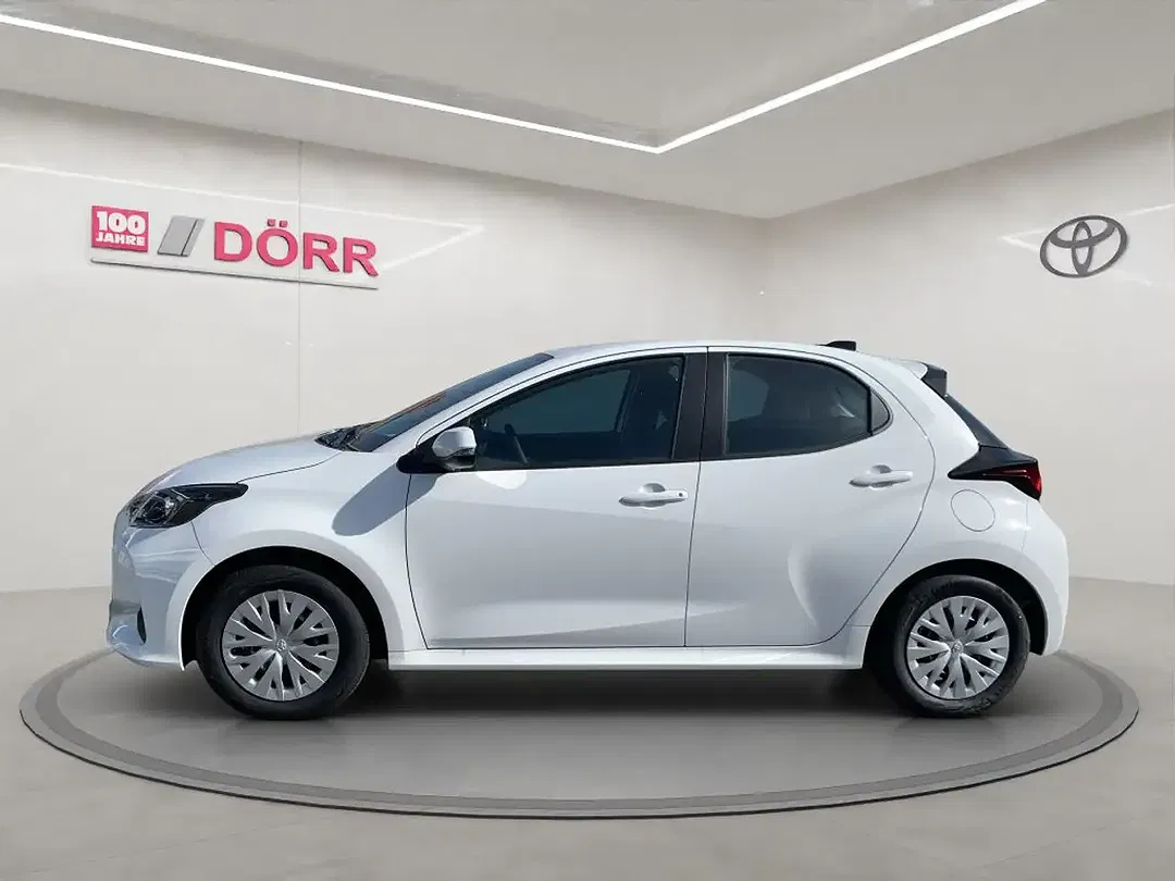 Toyota Yaris - Thumbnail 2