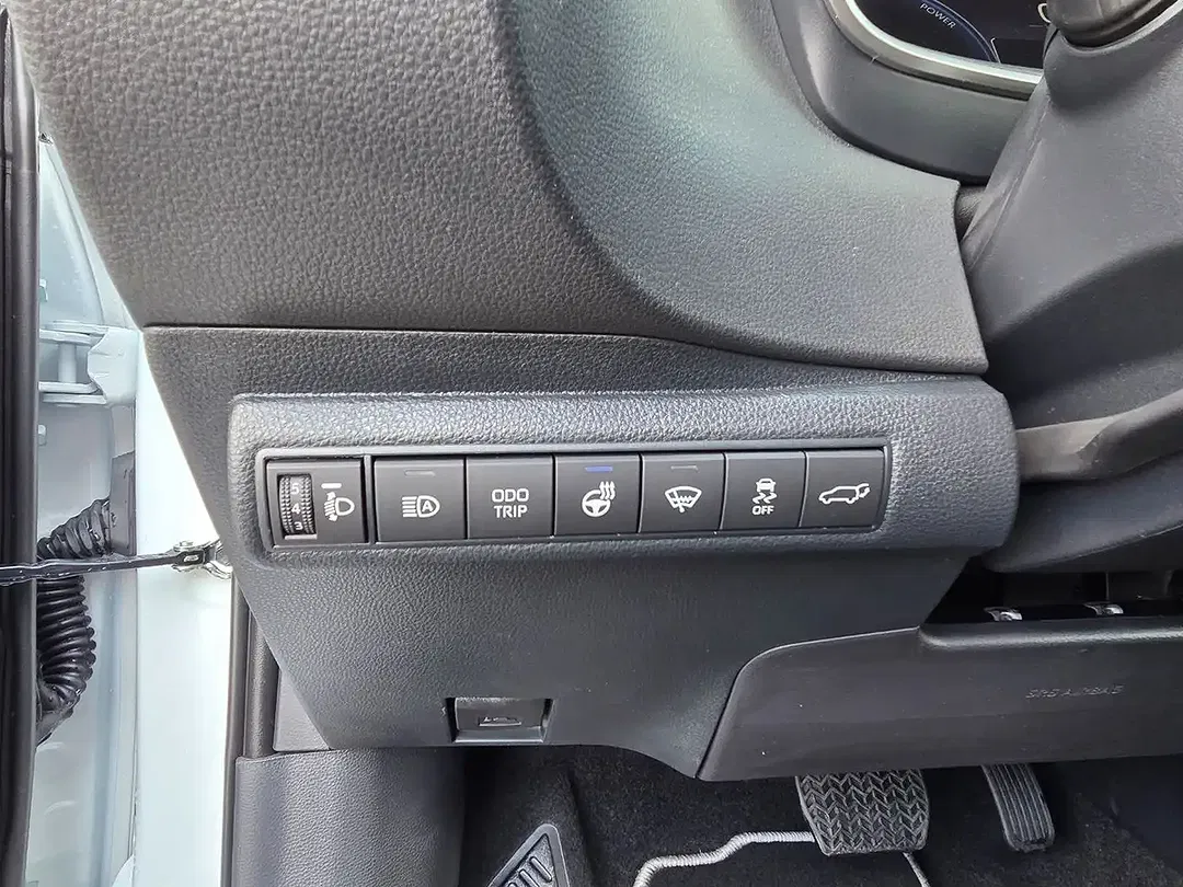 Toyota Corolla - Thumbnail 14
