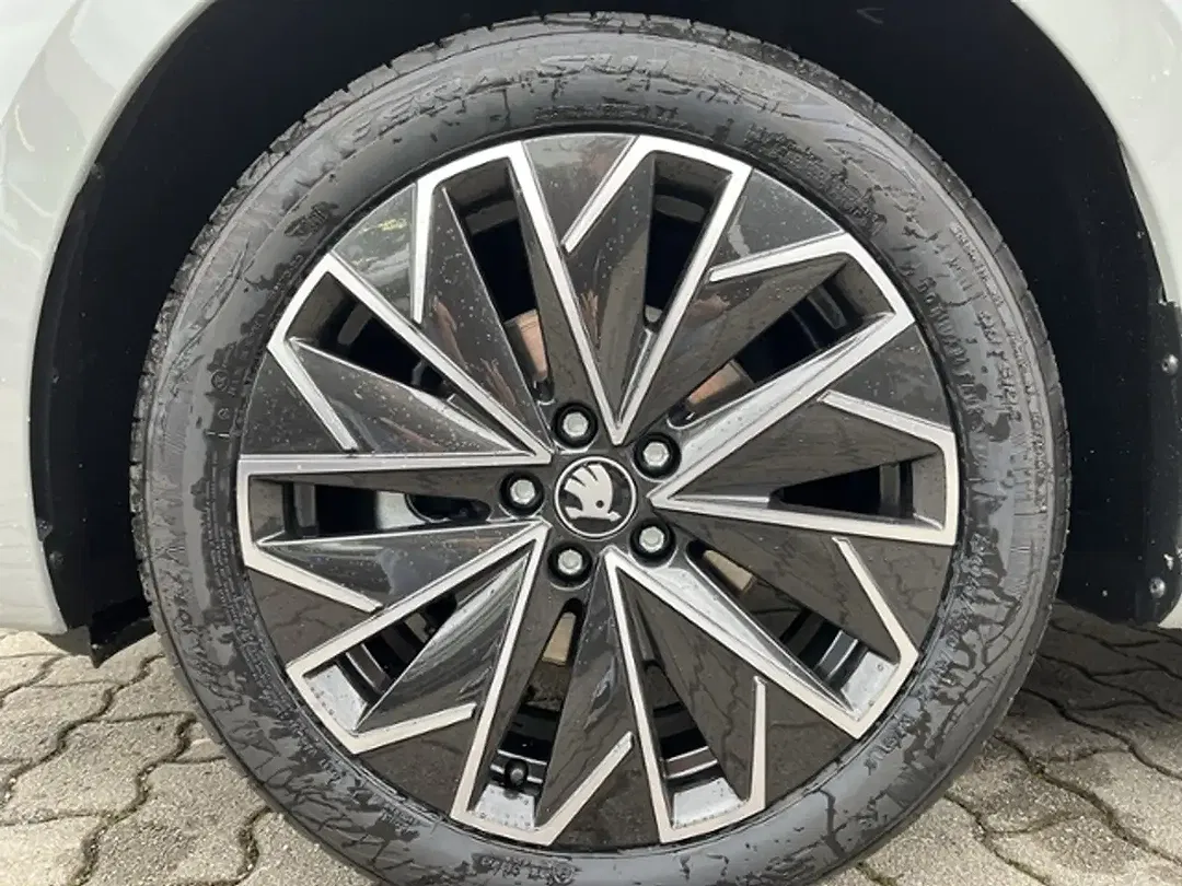 Skoda Scala - Thumbnail 7
