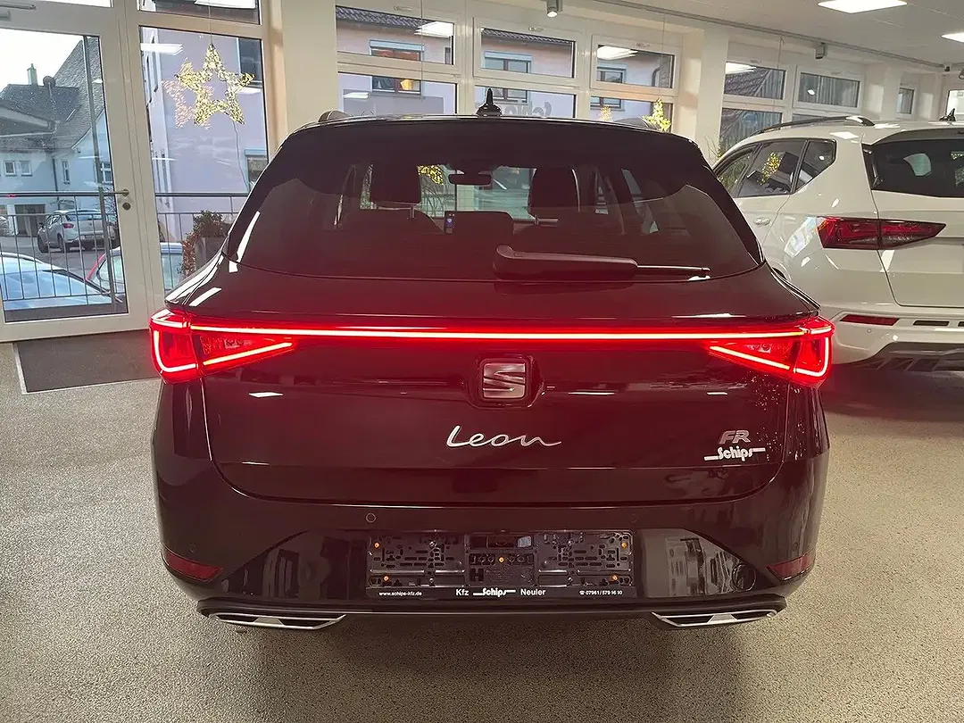 SEAT Leon - Thumbnail 8