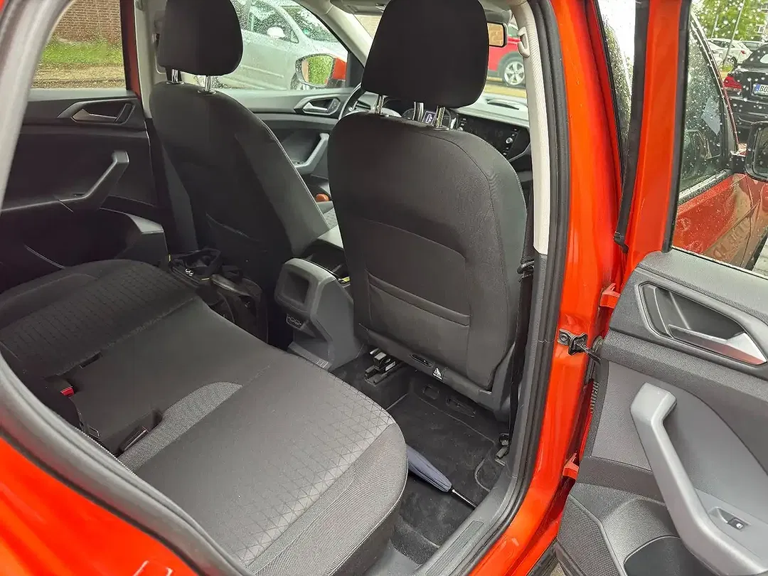 Volkswagen T-Cross - Thumbnail 10