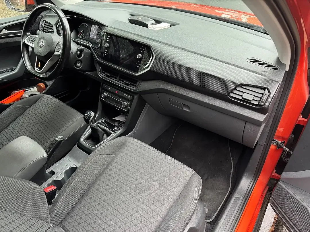 Volkswagen T-Cross - Thumbnail 8