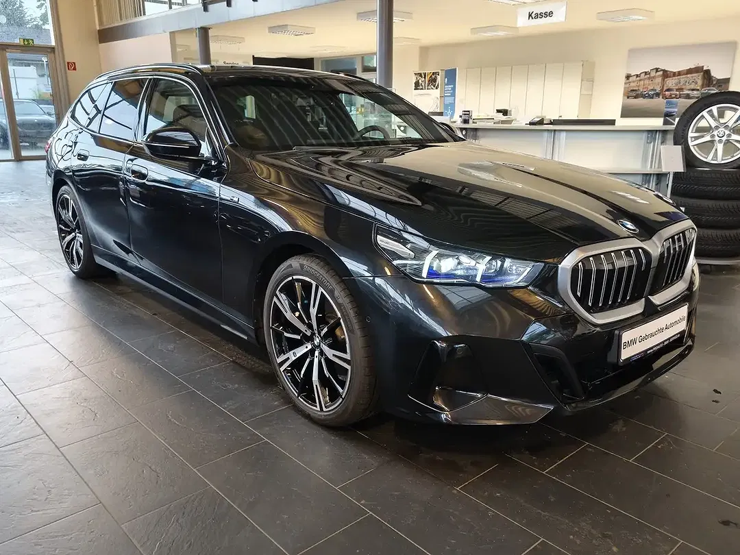 BMW 520 - Thumbnail 3