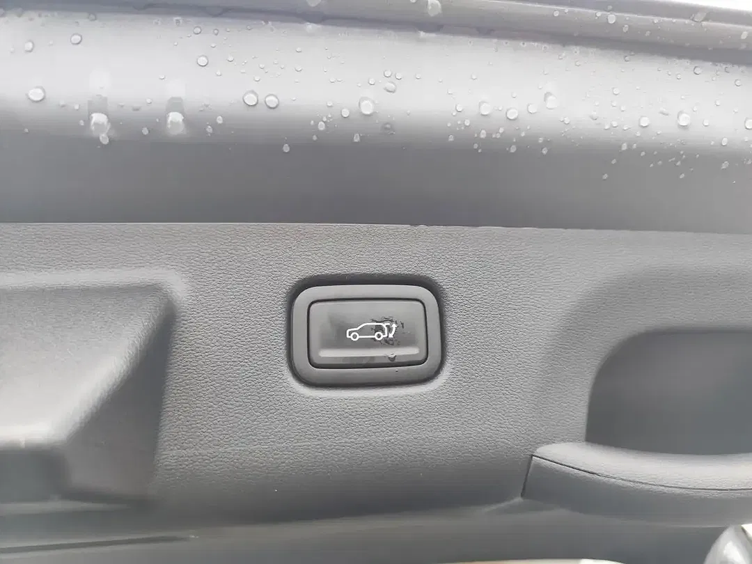 Hyundai KONA - Thumbnail 9