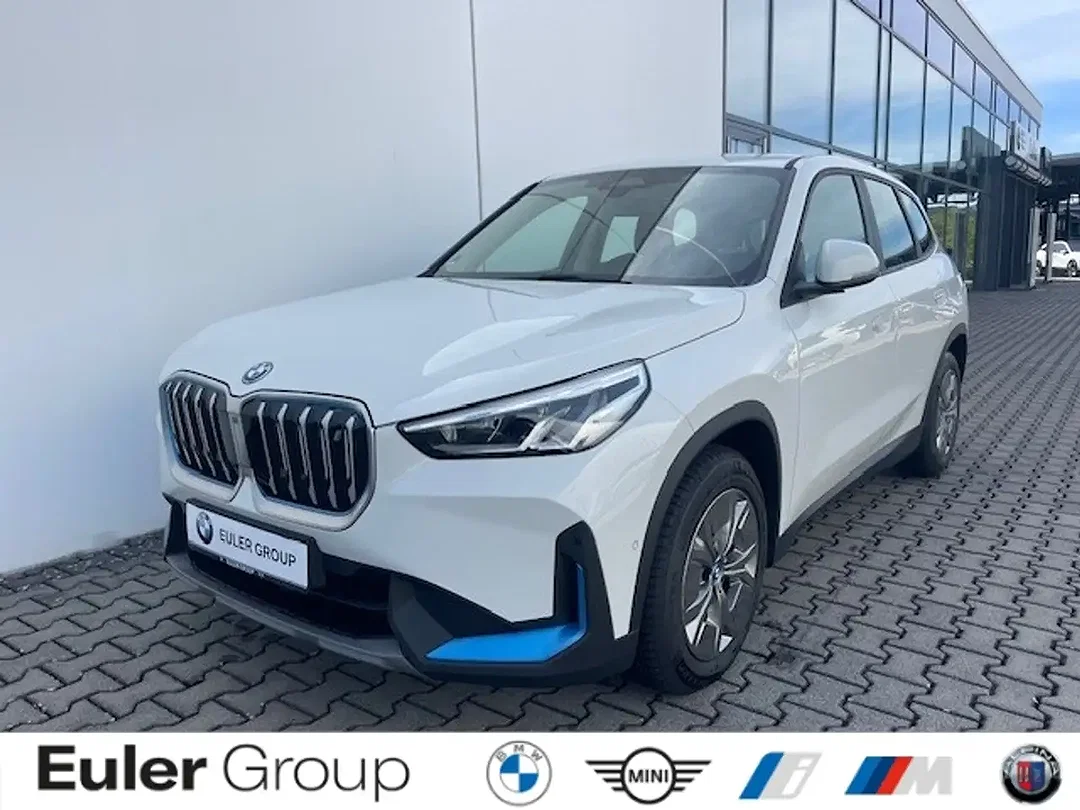 BMW iX1 - Afbeelding 1