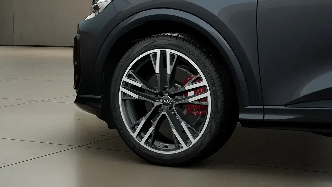 Audi SQ5 - Thumbnail 6