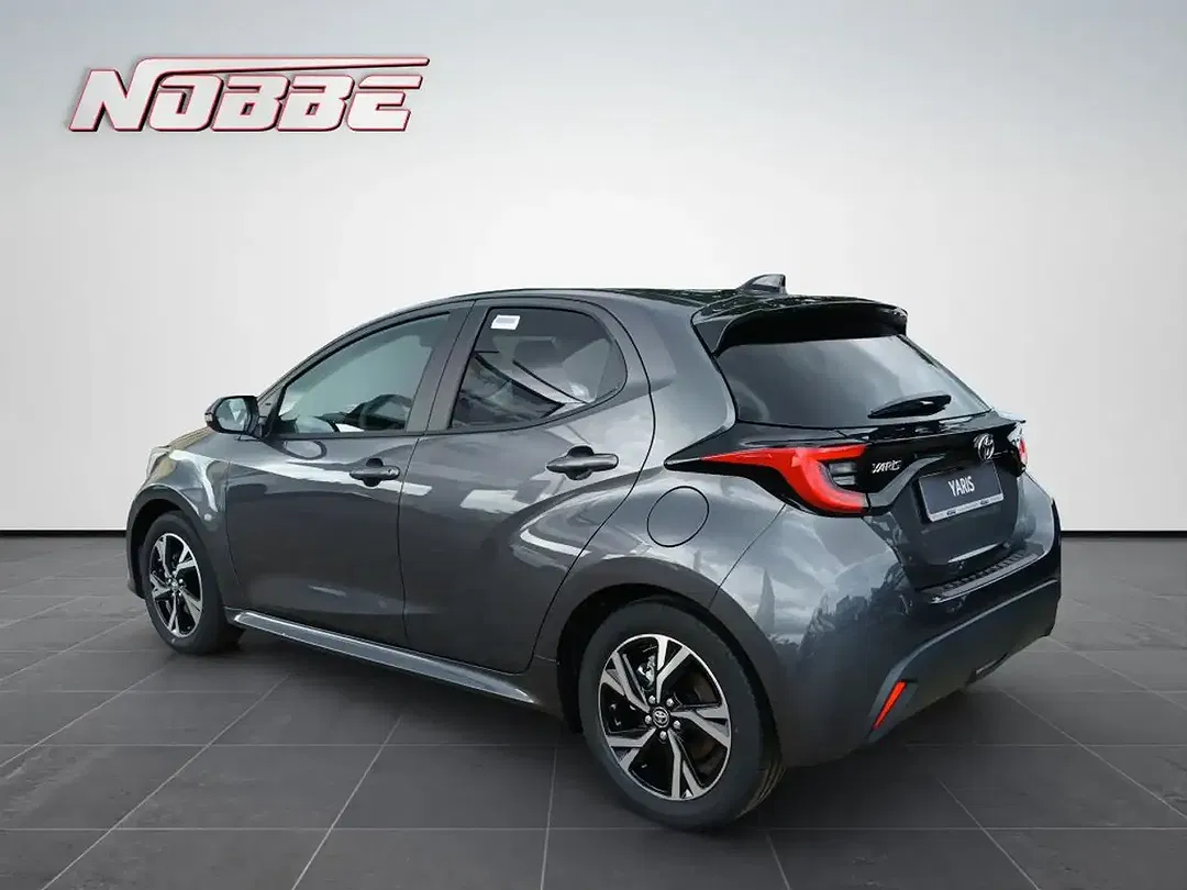 Toyota Yaris - Thumbnail 3