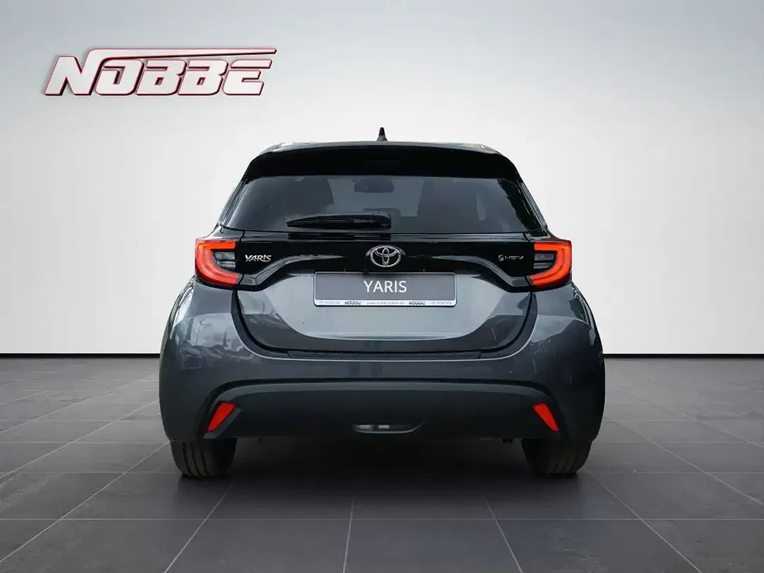 Toyota Yaris - Thumbnail 4