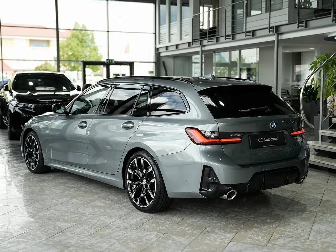 BMW 320 - Thumbnail 9