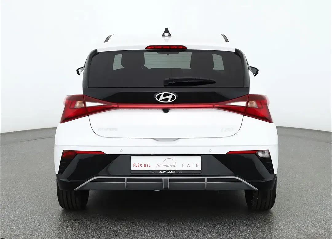 Hyundai i20 - Thumbnail 3