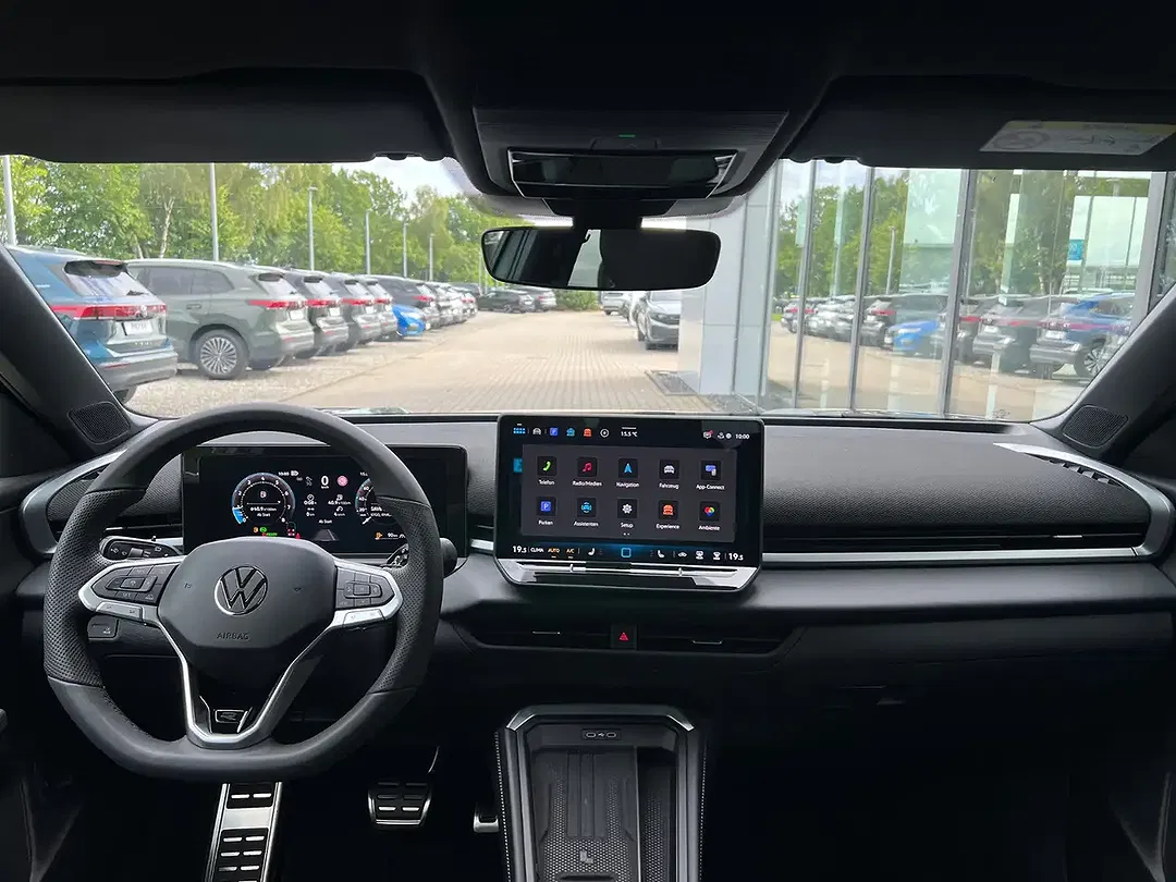 Volkswagen T-Roc - Thumbnail 8