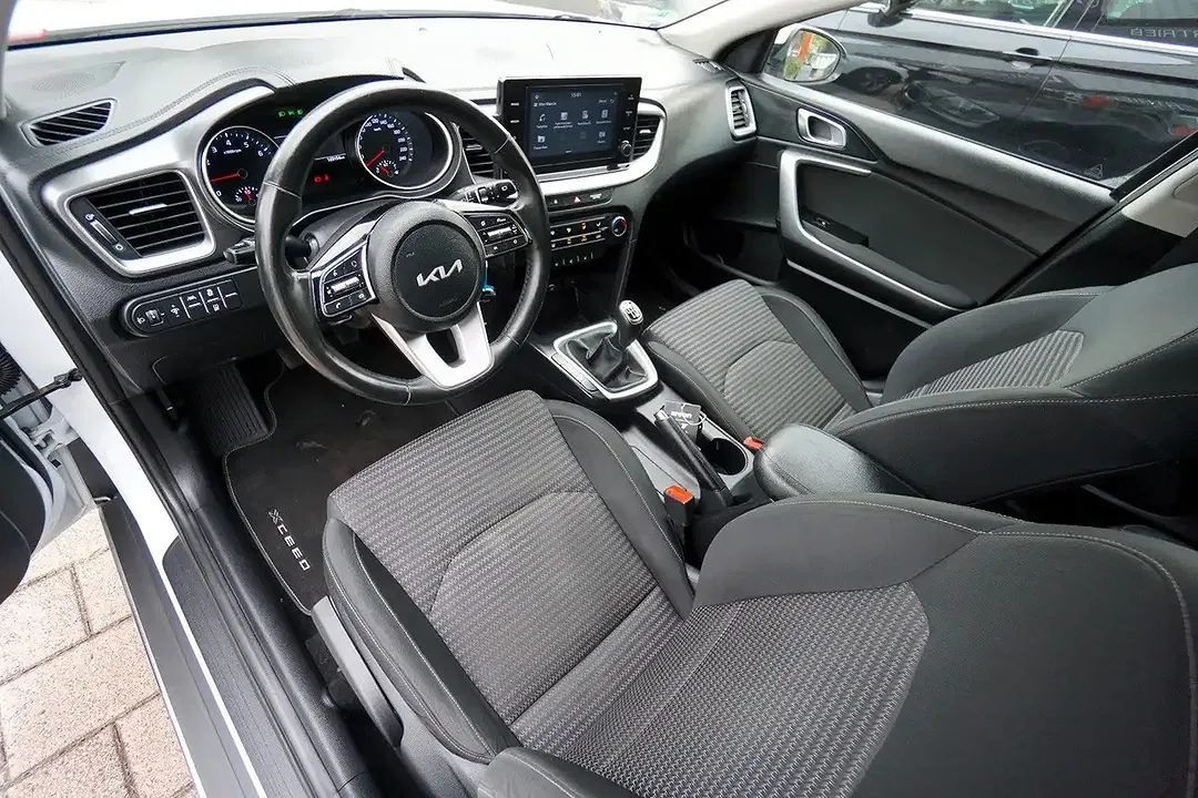 Kia XCeed - Thumbnail 13