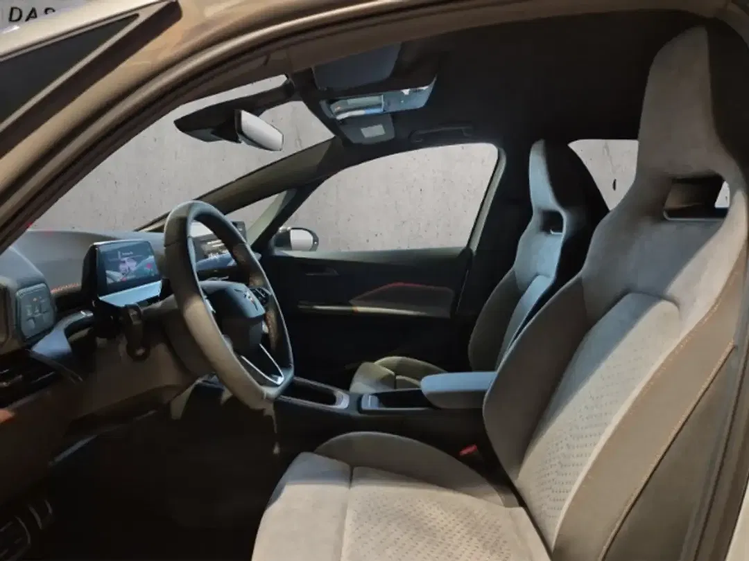 CUPRA Born - Thumbnail 14