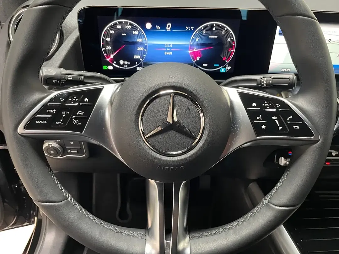 Mercedes-Benz B 200 - Thumbnail 10