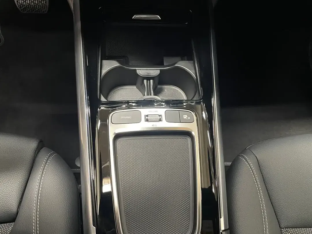 Mercedes-Benz B 200 - Thumbnail 14