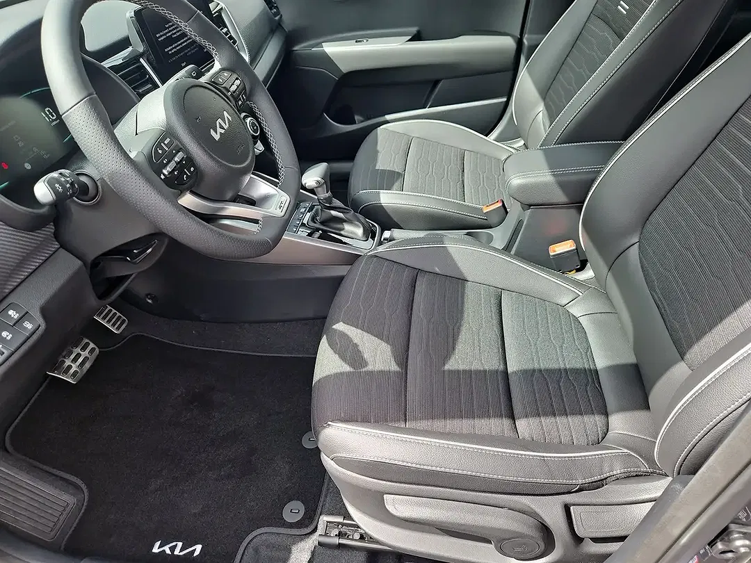 Kia Stonic - Thumbnail 7