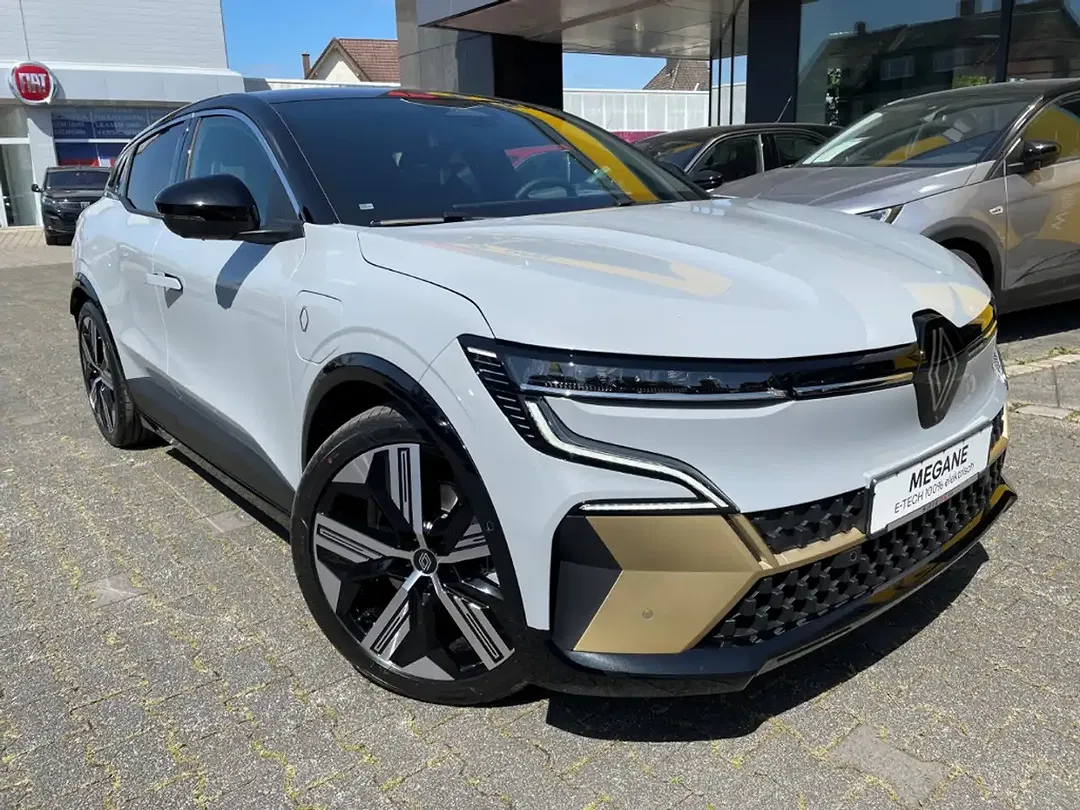 Renault Megane E-Tech - Thumbnail 2