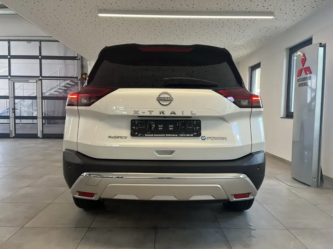 Nissan X-Trail - Thumbnail 3