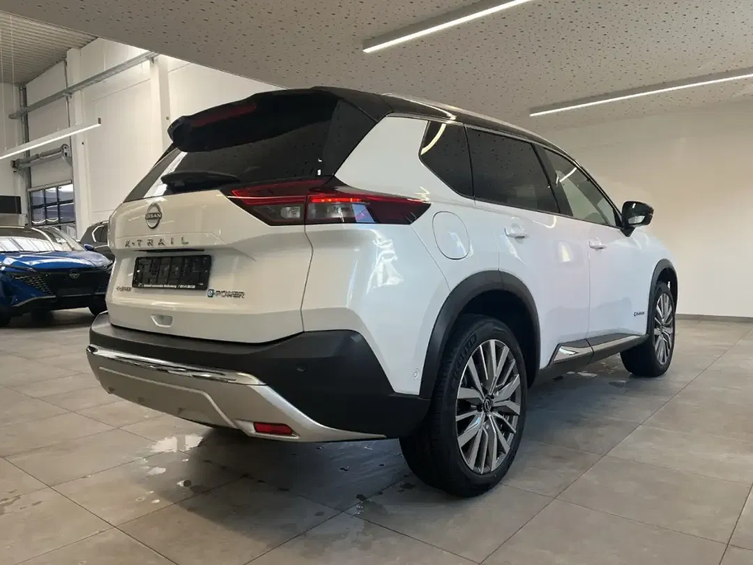 Nissan X-Trail - Thumbnail 4