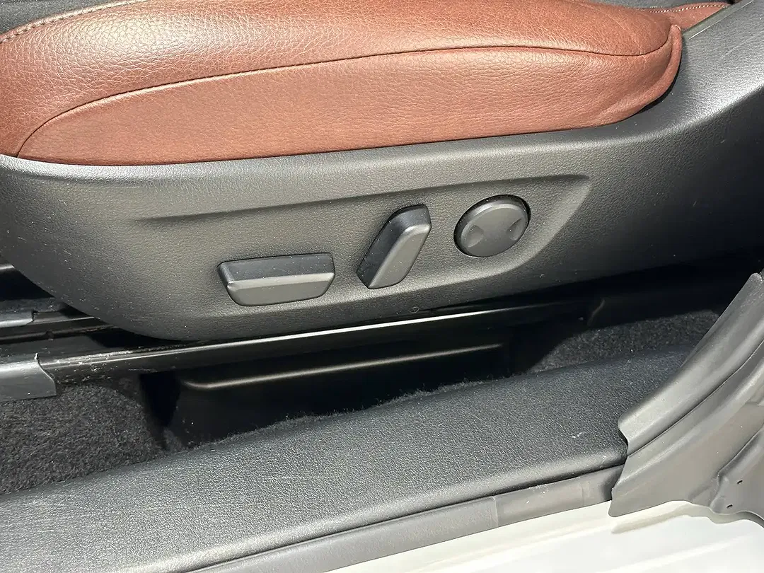 Mazda MX-30 - Thumbnail 10