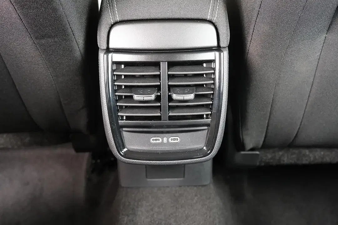 Skoda Kamiq - Thumbnail 24
