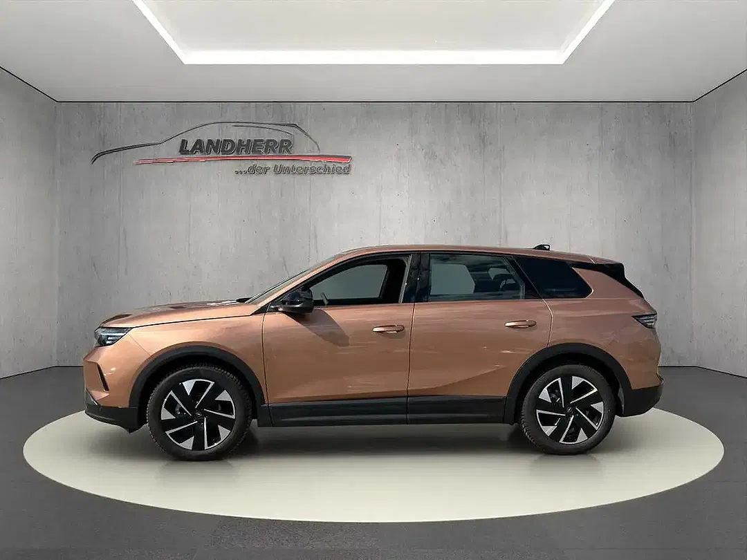 Opel Grandland - Thumbnail 2