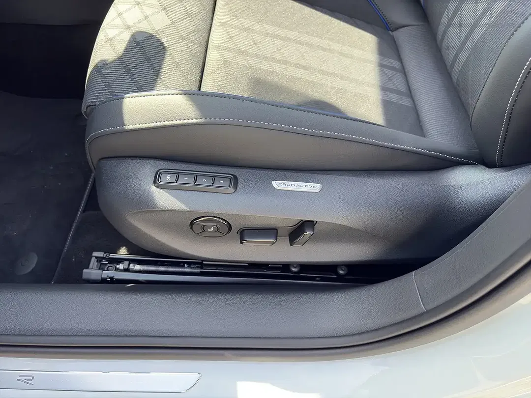 Volkswagen Passat Variant - Thumbnail 14