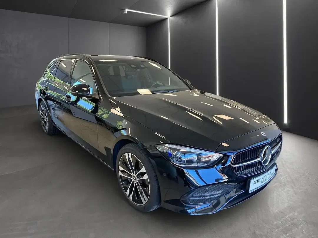 Mercedes-Benz C 300 - Thumbnail 2