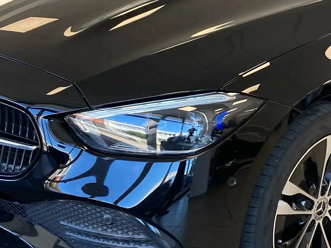 Mercedes-Benz C 300 - Thumbnail 5