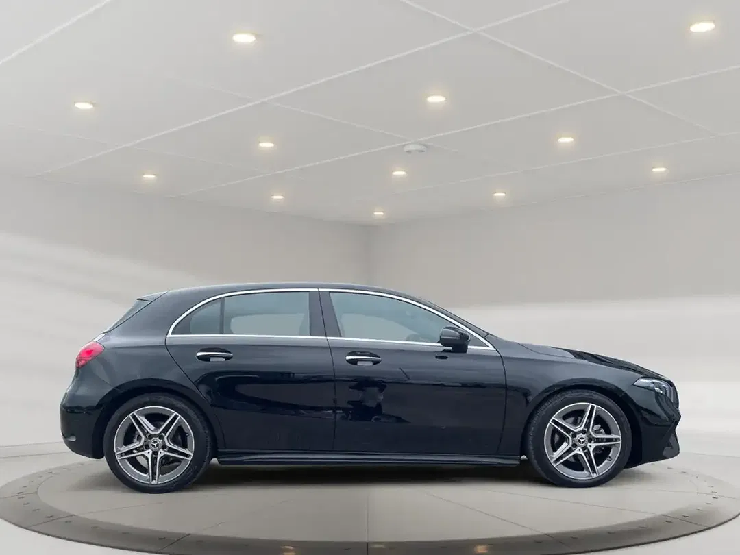 Mercedes-Benz A 200 - Thumbnail 13