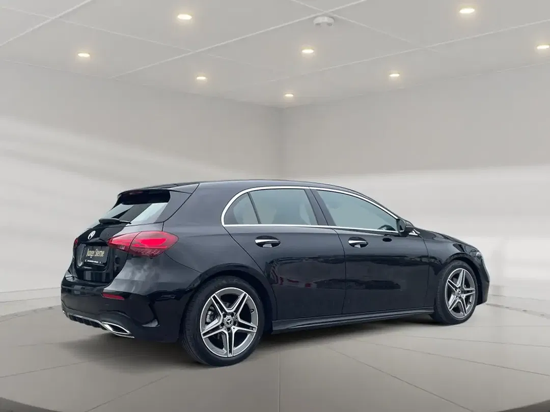 Mercedes-Benz A 200 - Thumbnail 2