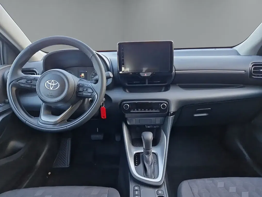 Toyota Yaris - Thumbnail 13