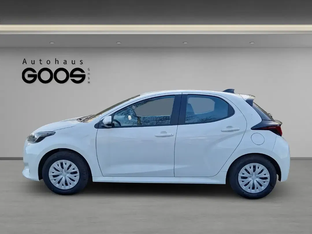 Toyota Yaris - Thumbnail 2