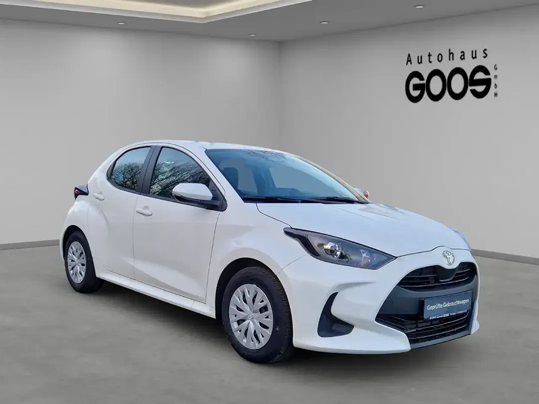 Toyota Yaris - Thumbnail 7