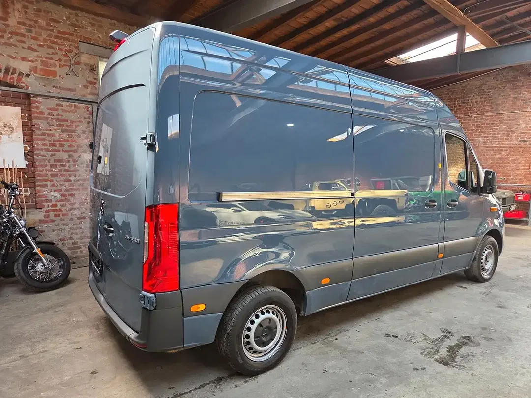 Mercedes-Benz Sprinter - Thumbnail 5
