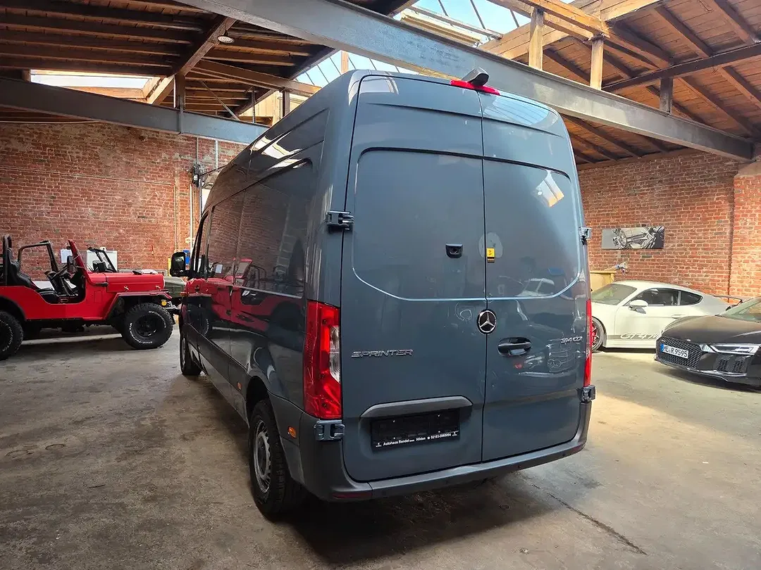 Mercedes-Benz Sprinter - Thumbnail 7