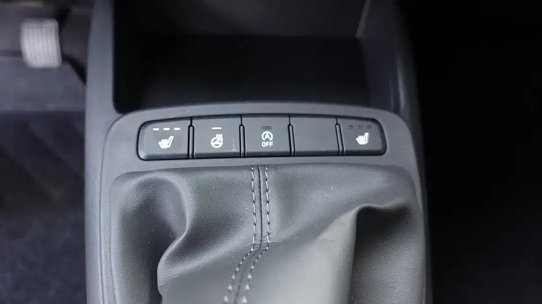 Hyundai i10 - Thumbnail 12