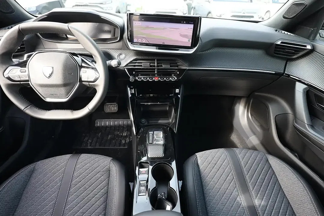 Peugeot 2008 - Thumbnail 10